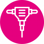 Weißes Linien-Icon eines Presslufthammers in einem pinken Kreis.